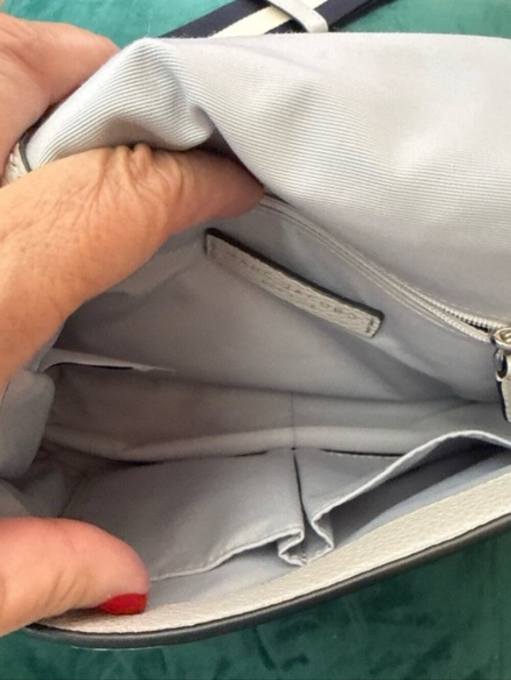 Marc Jacobs White Pebbled Leather Crossbody with Front Zip - Picture 2 of 5